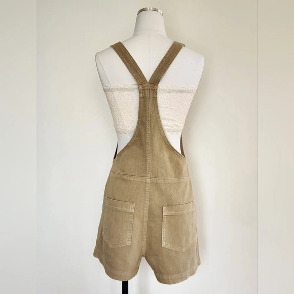 NWT || AERIE || khaki, green, overalls, bibs, shorts, pockets, casual, size xs - Picture 3 of 7